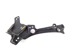 Mazda 3 IV (2019–2026) Front bumper bracket BCKA501U1 - 2