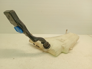 Front washer fluid reservoir - 8T0955453C