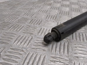 MG, Marvel R EV (2021–2026) Heckklappendämpfer 10993225 - 3