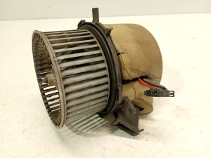Heater blower motor - 8K1820021