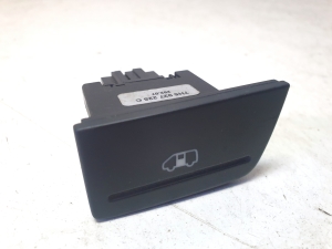 Volkswagen Multivan V (2003–2026) Rear window opening switch 7H5927225C - 3