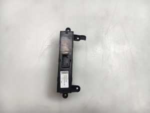 Kia XCEED I (2019–2026) Parking system switch 93300CR030 - 2
