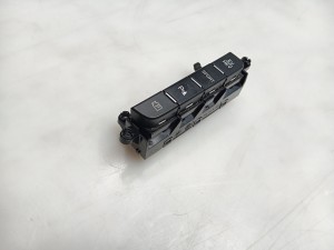 Kia XCEED I (2019–2026) Parking system switch 93300CR030 - 5