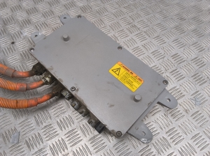 MG, Marvel R EV (2021–2026) Invertors 10834291 - 3