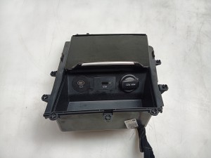   Front ashtray  - 84675J7BD0 
