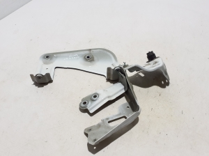 BMW X 7 G07 (2018–2026) Front fender bracket 7418219 - 3