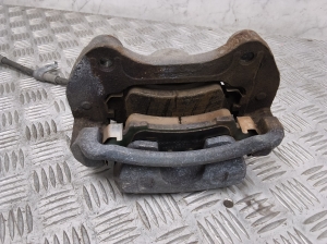   Bremssattel vorne  -  