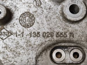 NISSAN Qashqai (2013–2021) Timing chain cover 135029555R - 2