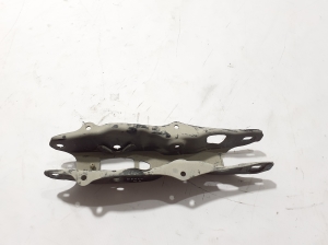   Rear control arm  - 6878031 