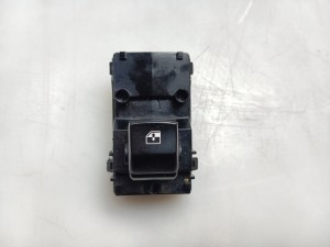 Kia XCEED I (2019–2026) Front door glass switch 93580J7050 - 4