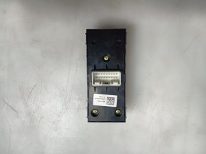 Kia XCEED I (2019–2026) Fensterheberschalter vorne 93570J7500 - 5