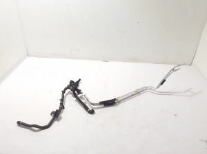   Radiator hose  - 6821662 