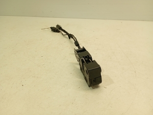 AUDI A4 B8 (2007–2016) Hood latch 8T1823746 - 4