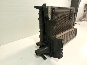 AUDI A4 B8 (2007–2016) Ensemble de radiateurs et ses pièces 8K0121251AA - 3