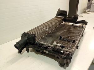 AUDI A4 B8 (2007–2016) Ensemble de radiateurs et ses pièces 8K0121251AA - 4