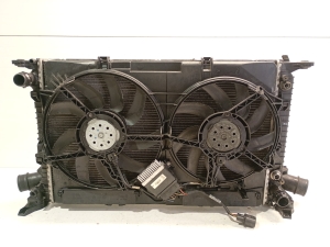 AUDI A4 B8 (2007–2016) Ensemble de radiateurs et ses pièces 8K0121251AA - 5
