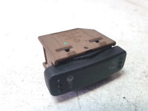 Volkswagen Beetle (1985–2003) Door lock/unlock switch 1C0962125A - 2