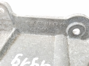 Infiniti Q30 (2015–2018) EGR-klapi hoidik A6511420200 - 3