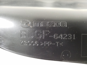 Mazda 3 IV (2019–2026) Sonstiges Teil der Mittelkonsole BDGF64231 - 3