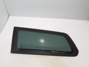 VOLVO XC70 (2007–2016) Rear quarter glass 30674861 - 2