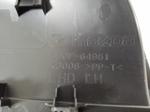 Mazda 3 IV (2019–2026) Salona paneļa cita detaļa BDGF64961 - 2