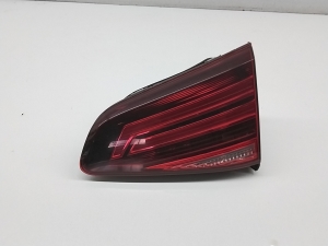 Tail light on trunk lid - 5G0945094AG