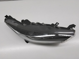 TOYOTA Yaris (2011–2020) Headlight K08 - 4