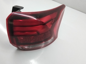 Mitsubishi Outlander (2012–2021) Eckleuchte hinten 8330B178 - 6