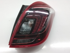 Opel Mokka (2012–2020) Hintere Eckleuchte und ihre Teile 42558887 - 3
