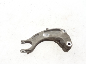   Front shock absorber bracket  - 4M0413038N 