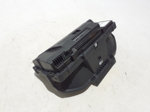 VOLVO XC60 (2017–2026) Instrument cluster 32374575 - 2