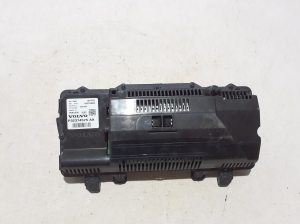 VOLVO XC60 (2017–2026) Instrument cluster 32374575 - 4