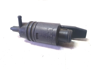 Esiklaasi pesuri pump - 4A0955651B