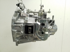 Mazda 3 IV (2019–2026) Käigukast CB4203000 - 2
