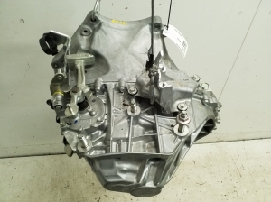 Mazda 3 IV (2019–2026) Käigukast CB4203000 - 4