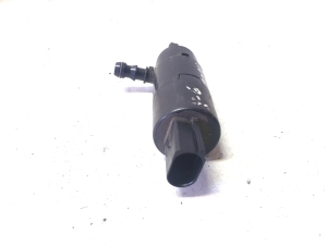 BMW X6 E71 (2008–2014) Front headlight washer motor 837743003 - 3