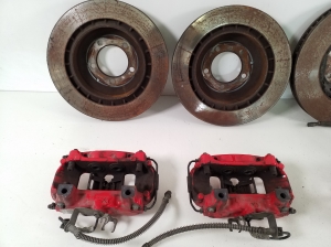 Kit de disques et étriers de frein - 