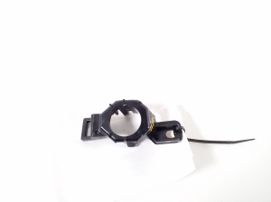 Halter für Einparkhilfe vorn - B0M567UC5