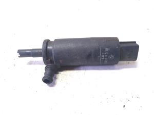 Motor der Scheinwerferwaschanlage vorne - 67128377613