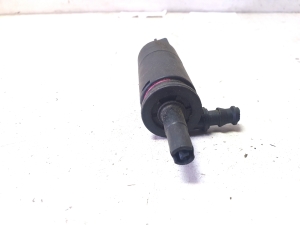 BMW 5 SERIES E60 (2003–2010) Front headlight washer motor 67128377613 - 2