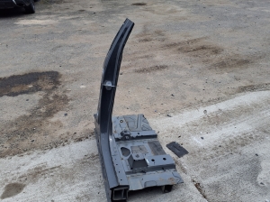 BMW X6 G06 / F96 (2019–2026) Center pillar 7955082 - 3