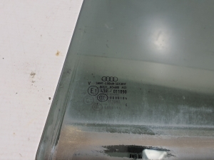 AUDI A4 B9 (2015–2026) Rear side door glass 8W9845205B - 3
