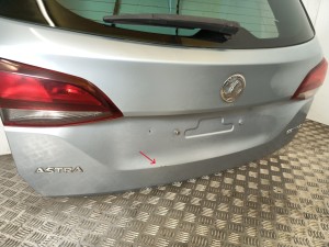 Opel Astra K (2015–2021) Trunk lid 39128946 - 6