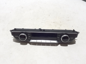 Commande de chauffage - 8W0820043S
