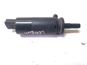 Mercedes Benz CLK-Class 209 (2002–2009) Front windshield washer pump 2108691221 - 3