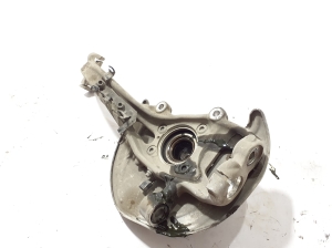 AUDI A4 B9 (2015–2026) Front wheel hub 8W0407254F - 2