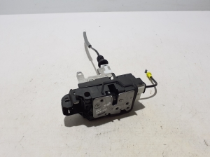 VOLVO XC60 (2017–2026) Rear side door lock 31462449 - 2