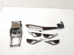 Dashboard trim - 5569200