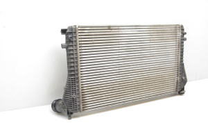 Volkswagen Sharan (2010–2026) Vahejahuti radiaator 3C0145805AM - 2
