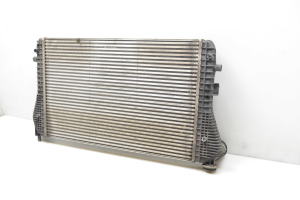 Volkswagen Sharan (2010–2026) Vahejahuti radiaator 3C0145805AM - 3